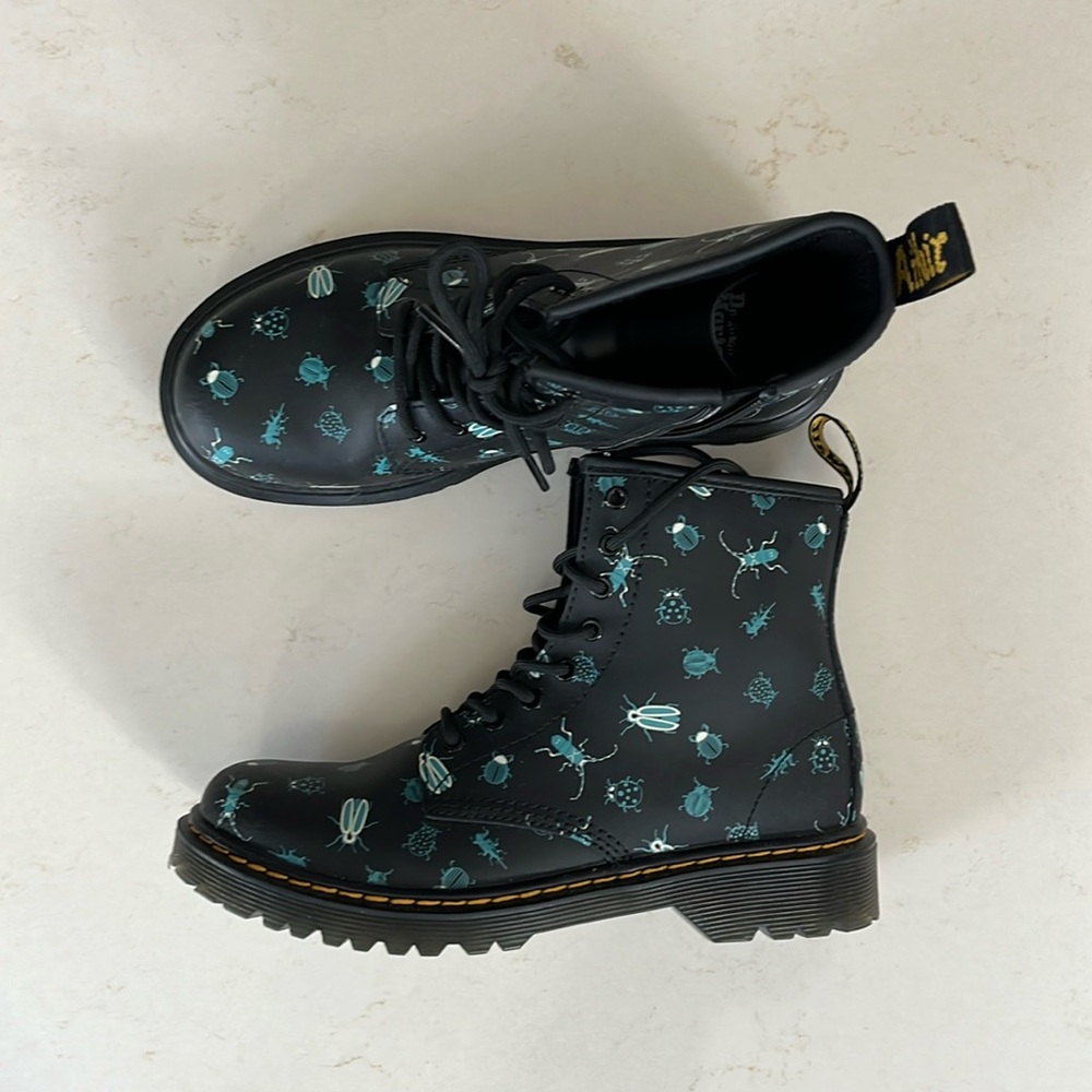 BRAND NEW Dr Martens insect boots! Size US 4 boys or 5 girls!